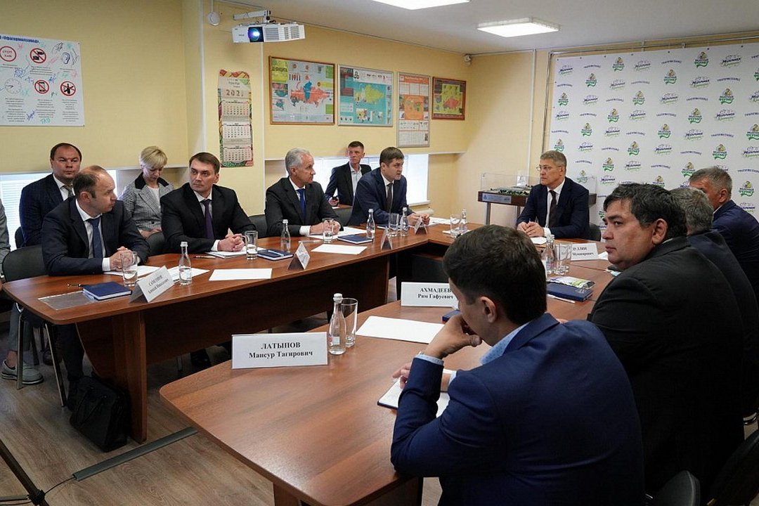 На «Сельском часе» обсудили программу развития пищевой и перерабатывающей промышленности Башкортостана